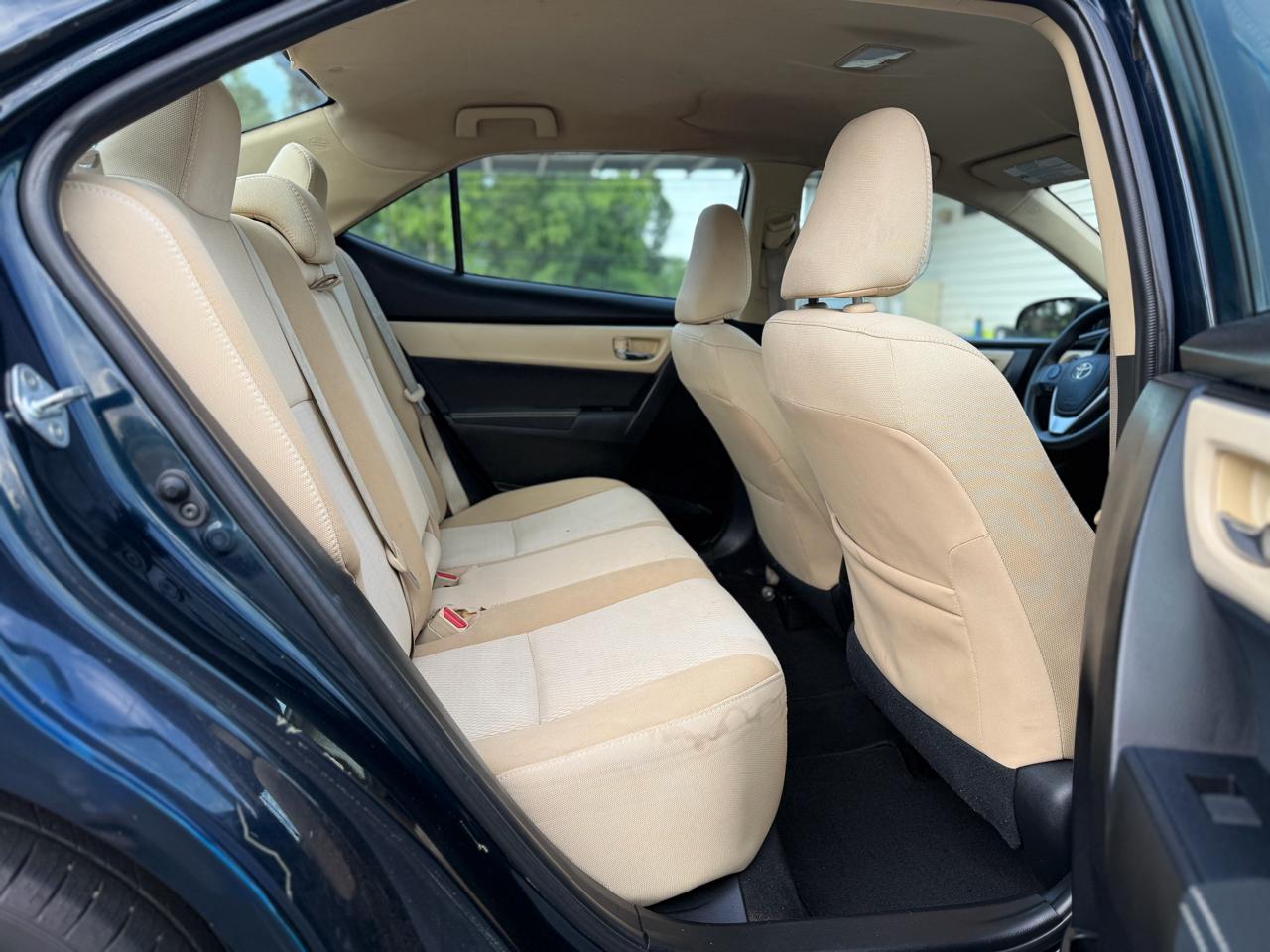 Toyota Corolla 4dr Sdn Auto LE (Natl) 2017