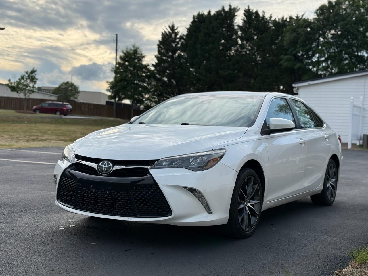 Toyota Camry 4dr Sdn V6 Auto XSE (Natl) 2015