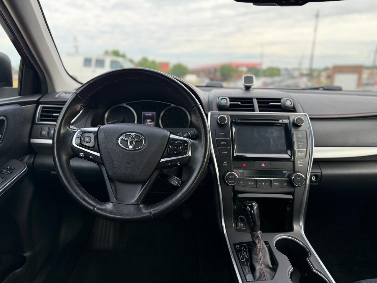 Toyota Camry 4dr Sdn V6 Auto XSE (Natl) 2015