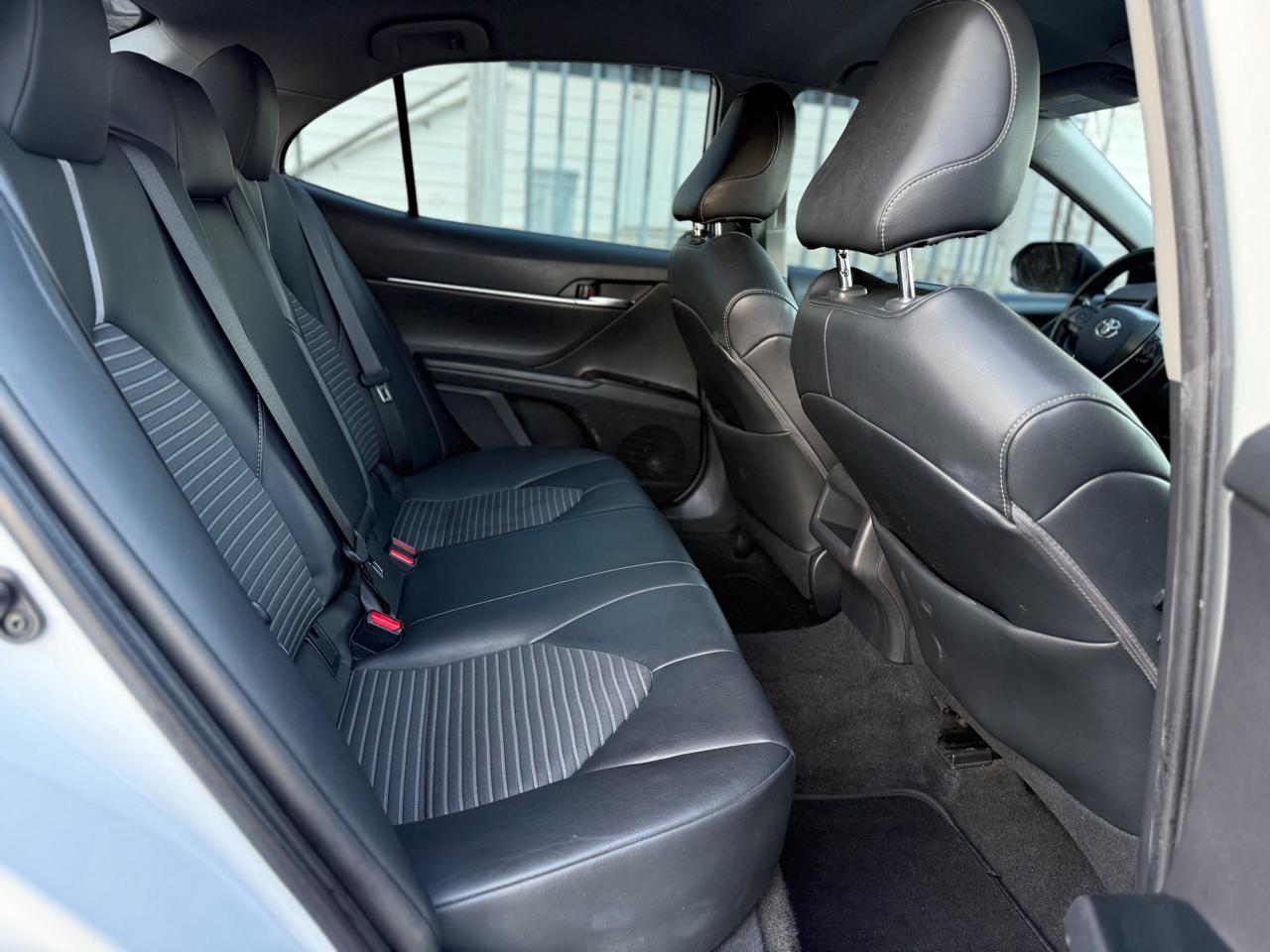 Toyota Camry 4dr Sdn I4 Auto SE (Natl) 2020