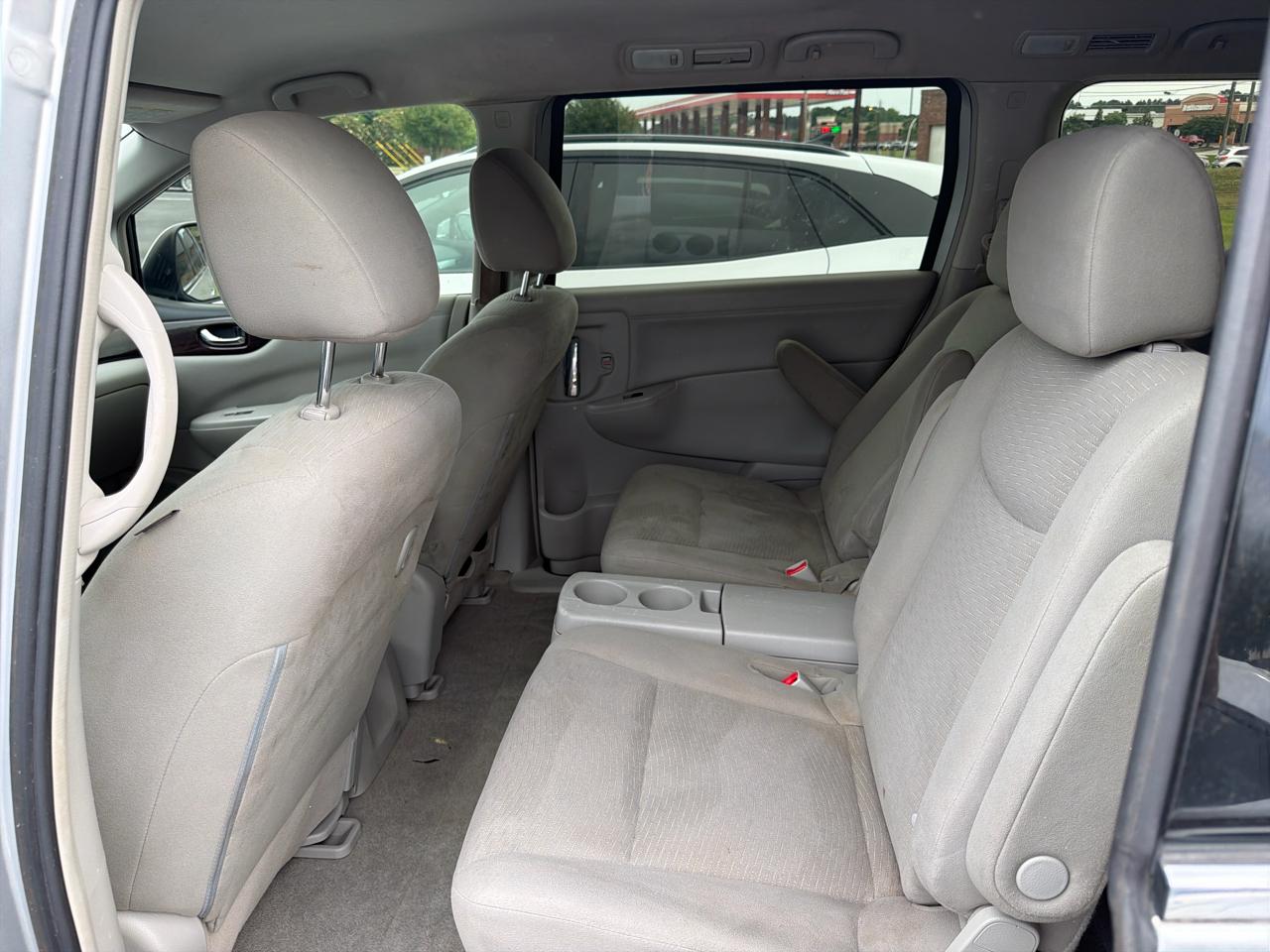 Nissan Quest S 2016