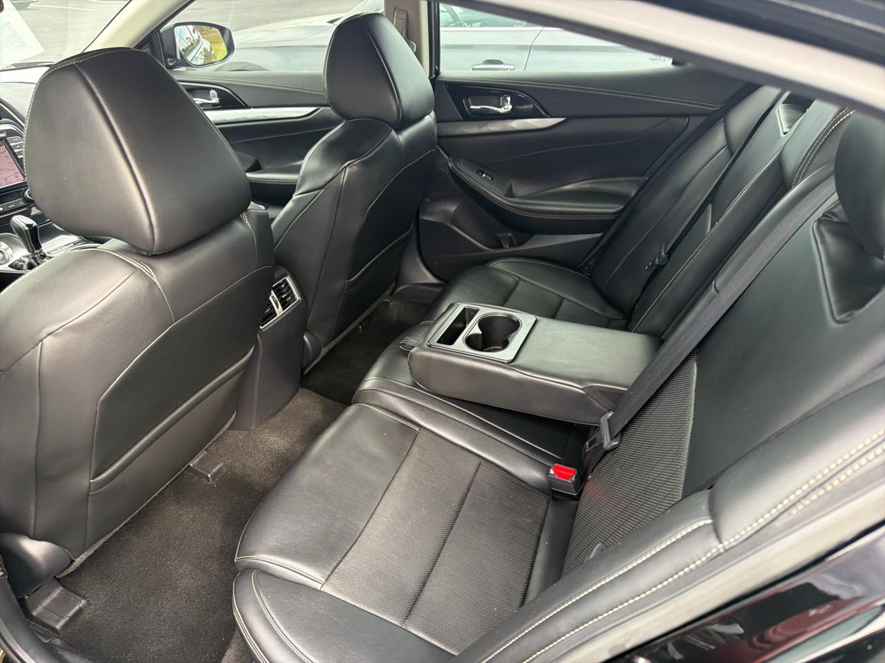 Nissan Maxima 3.5 SV 2020