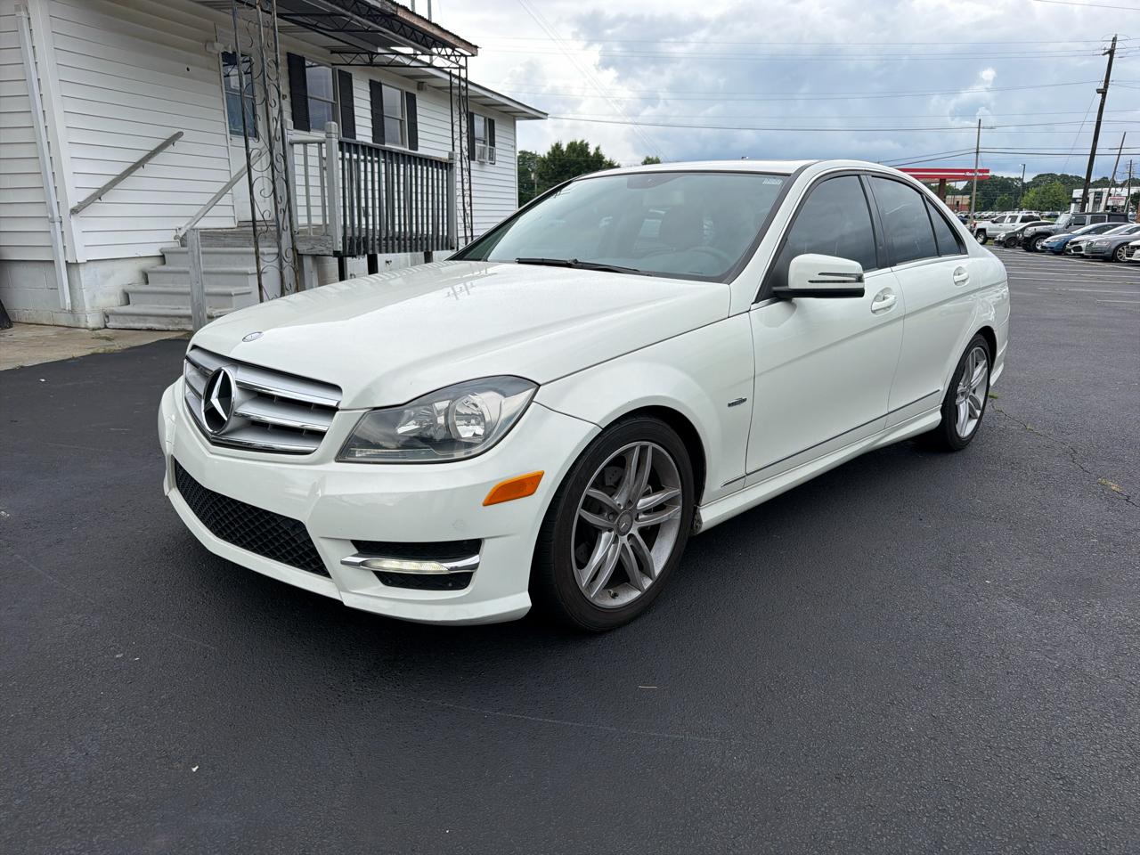 Mercedes-Benz C-Class C250 Luxury Sedan 2012