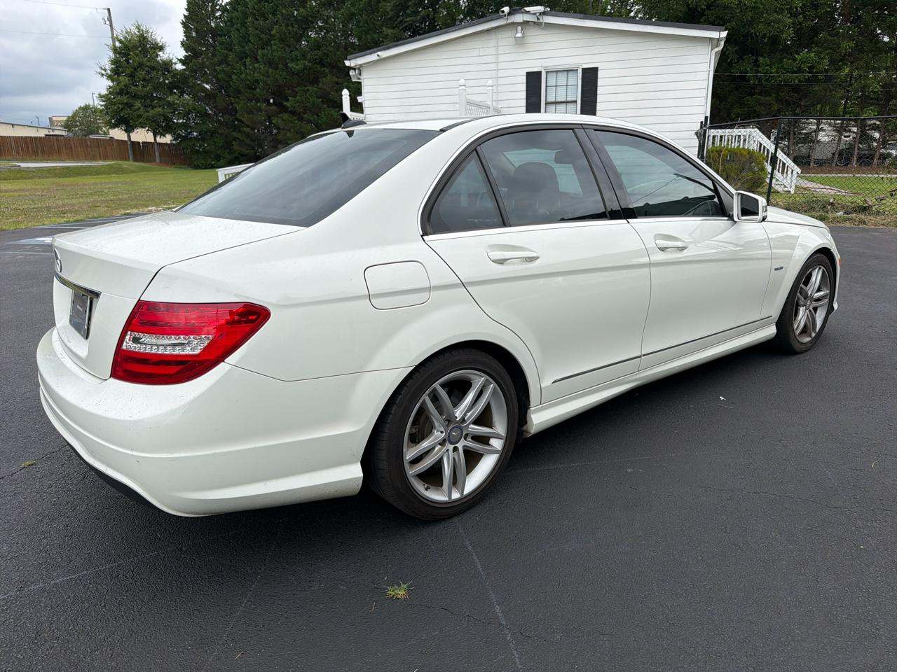 Mercedes-Benz C-Class C250 Luxury Sedan 2012