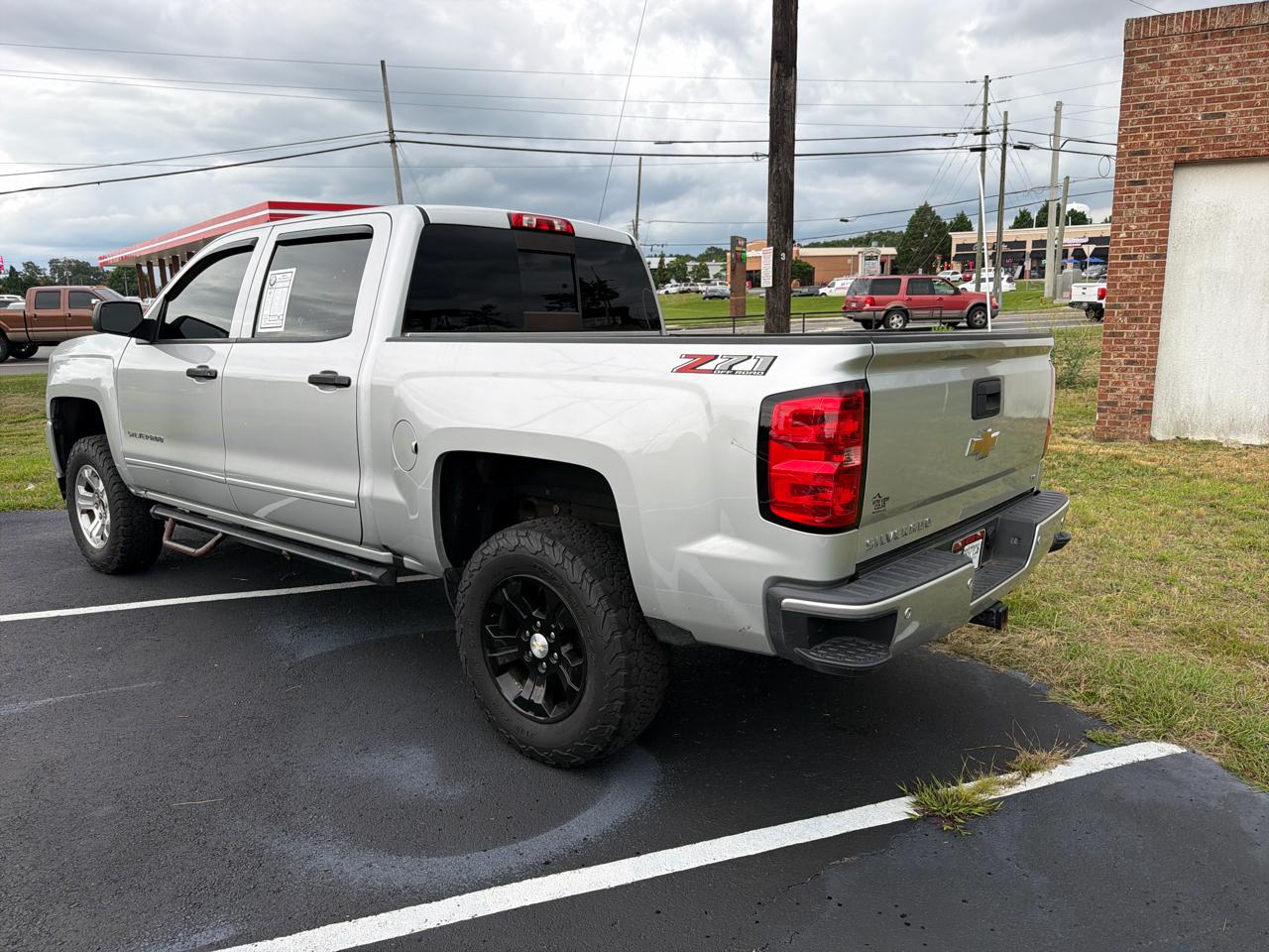 Chevrolet Silverado 1500 4WD Crew Cab 143.5" LT w/2LT 2018