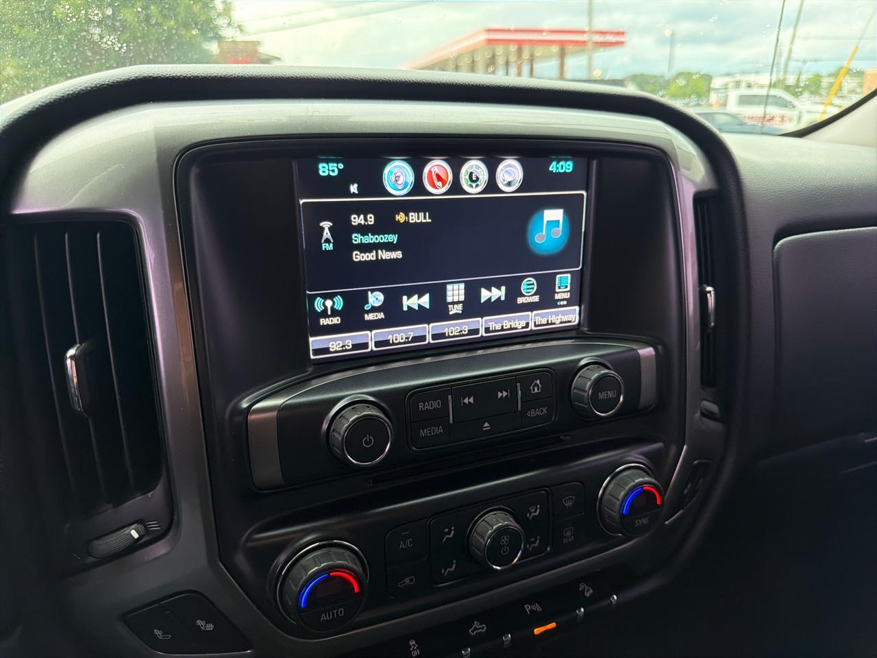 Chevrolet Silverado 1500 4WD Crew Cab 143.5" LT w/2LT 2018