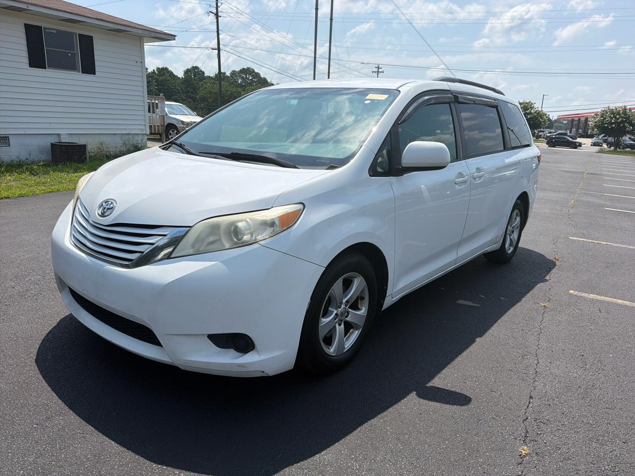 Toyota Sienna LE FWD 8-Passenger V6 2015