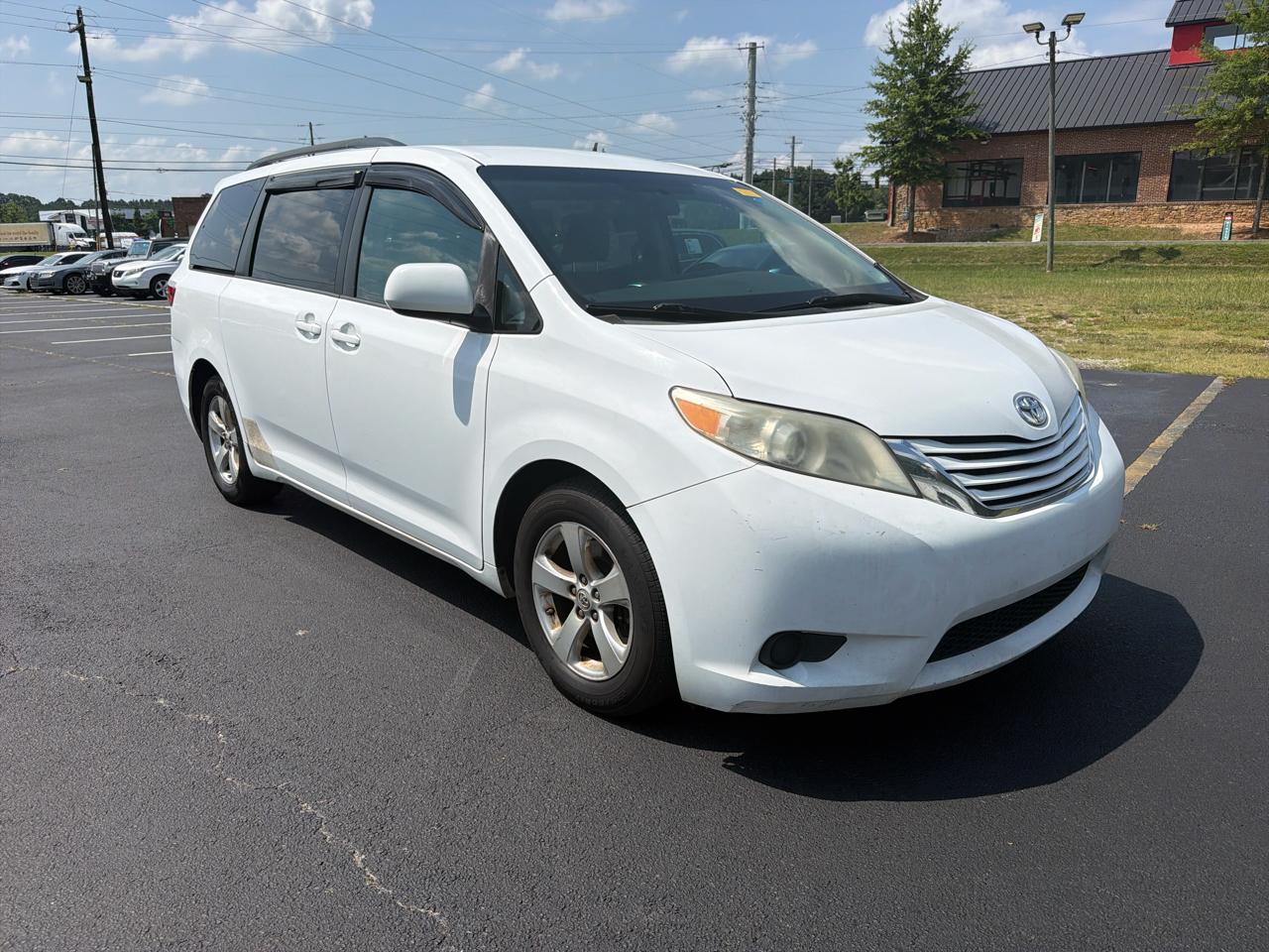 Toyota Sienna LE FWD 8-Passenger V6 2015