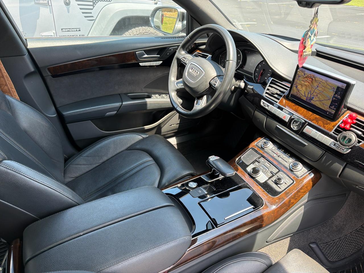 Audi A8 3.0T quattro 2015