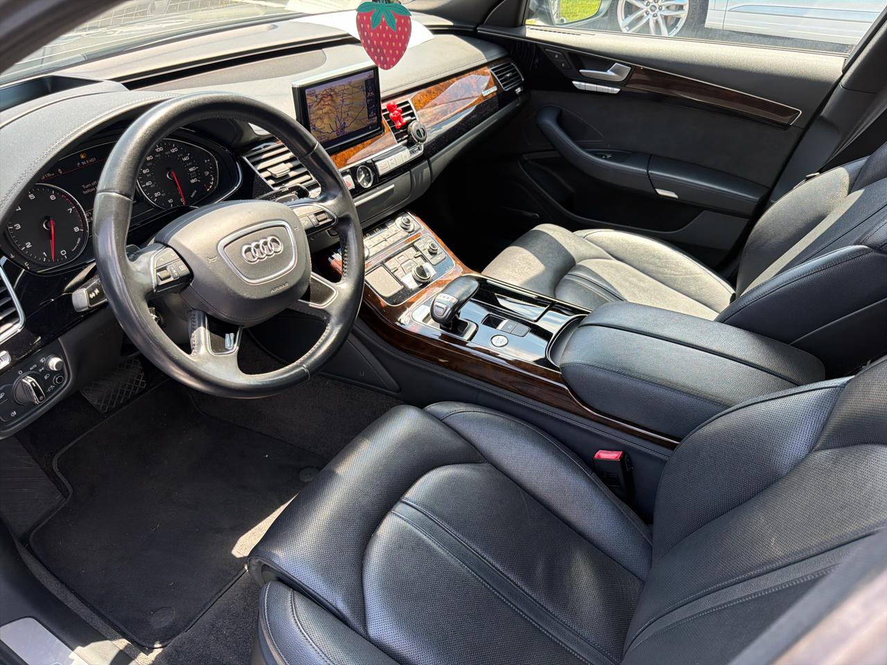 Audi A8 3.0T quattro 2015