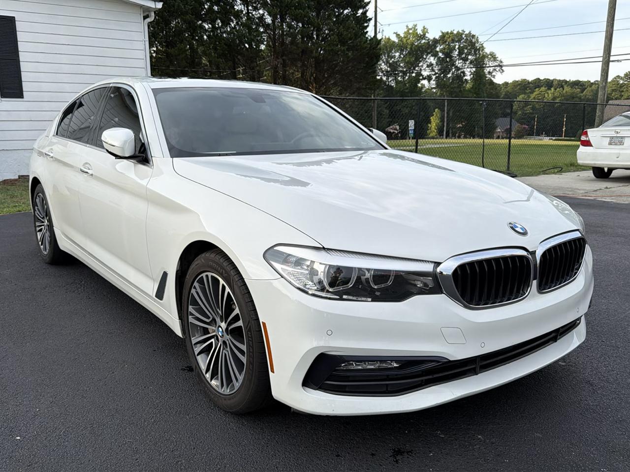 BMW 5-Series 530i 2018