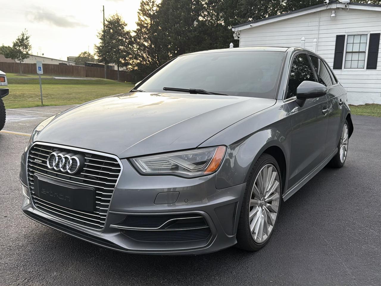 Audi A3 1.8T Premium Plus FWD S tronic 2016