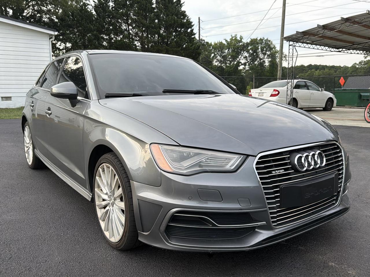Audi A3 1.8T Premium Plus FWD S tronic 2016
