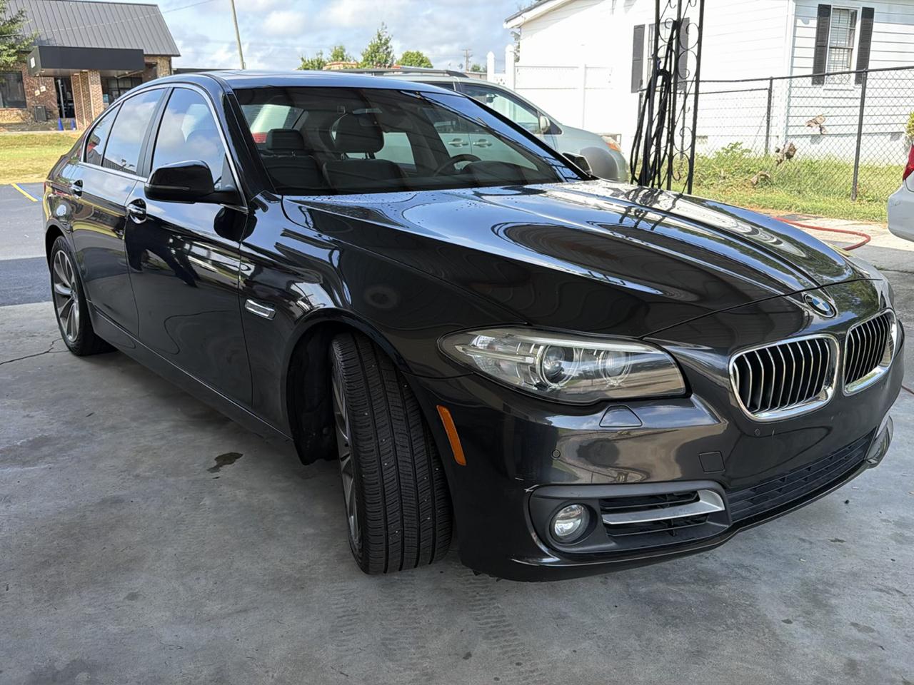 BMW 5-Series 528i xDrive 2015