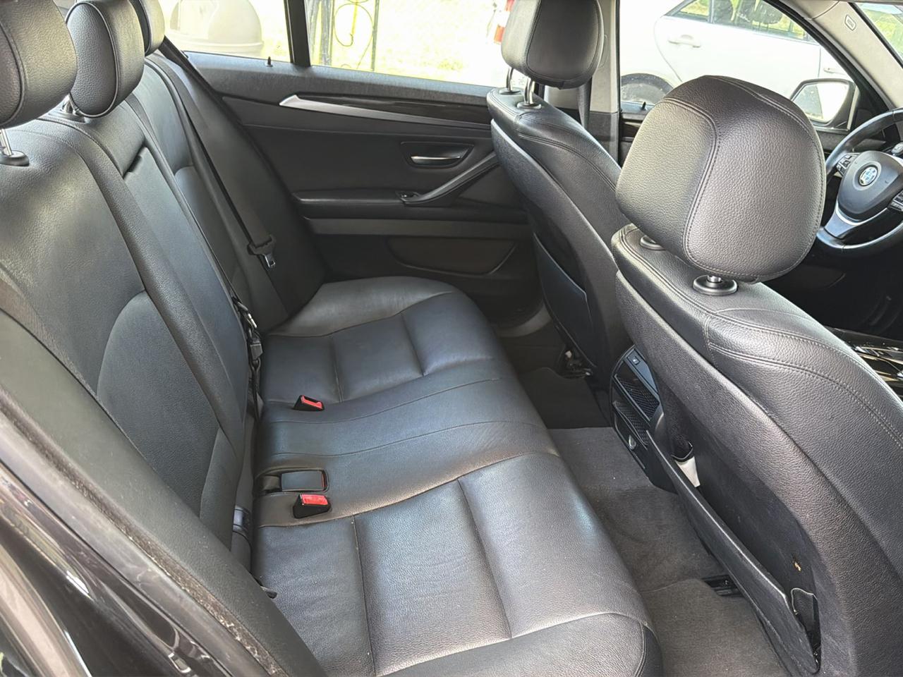 BMW 5-Series 528i xDrive 2015