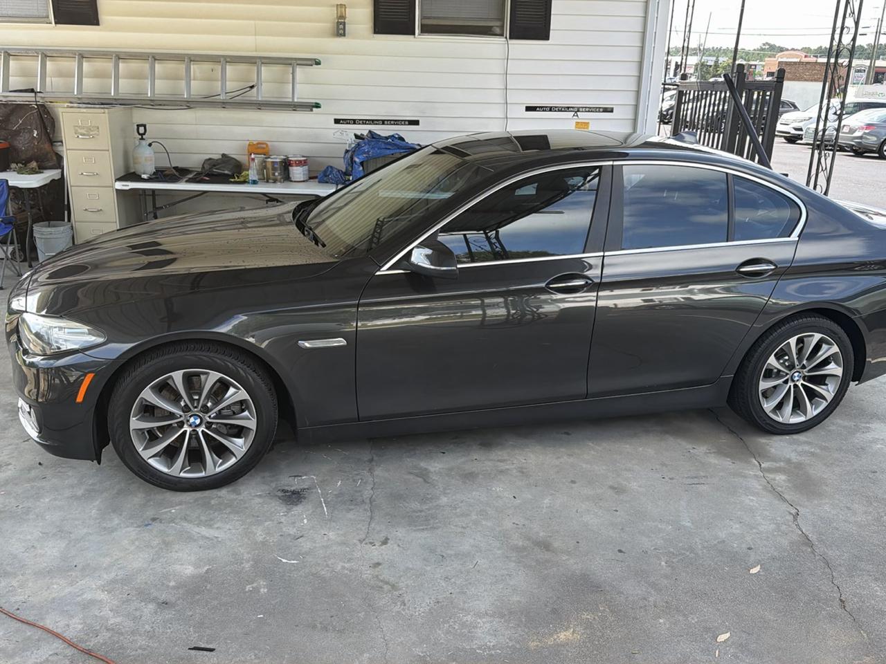 BMW 5-Series 528i xDrive 2015