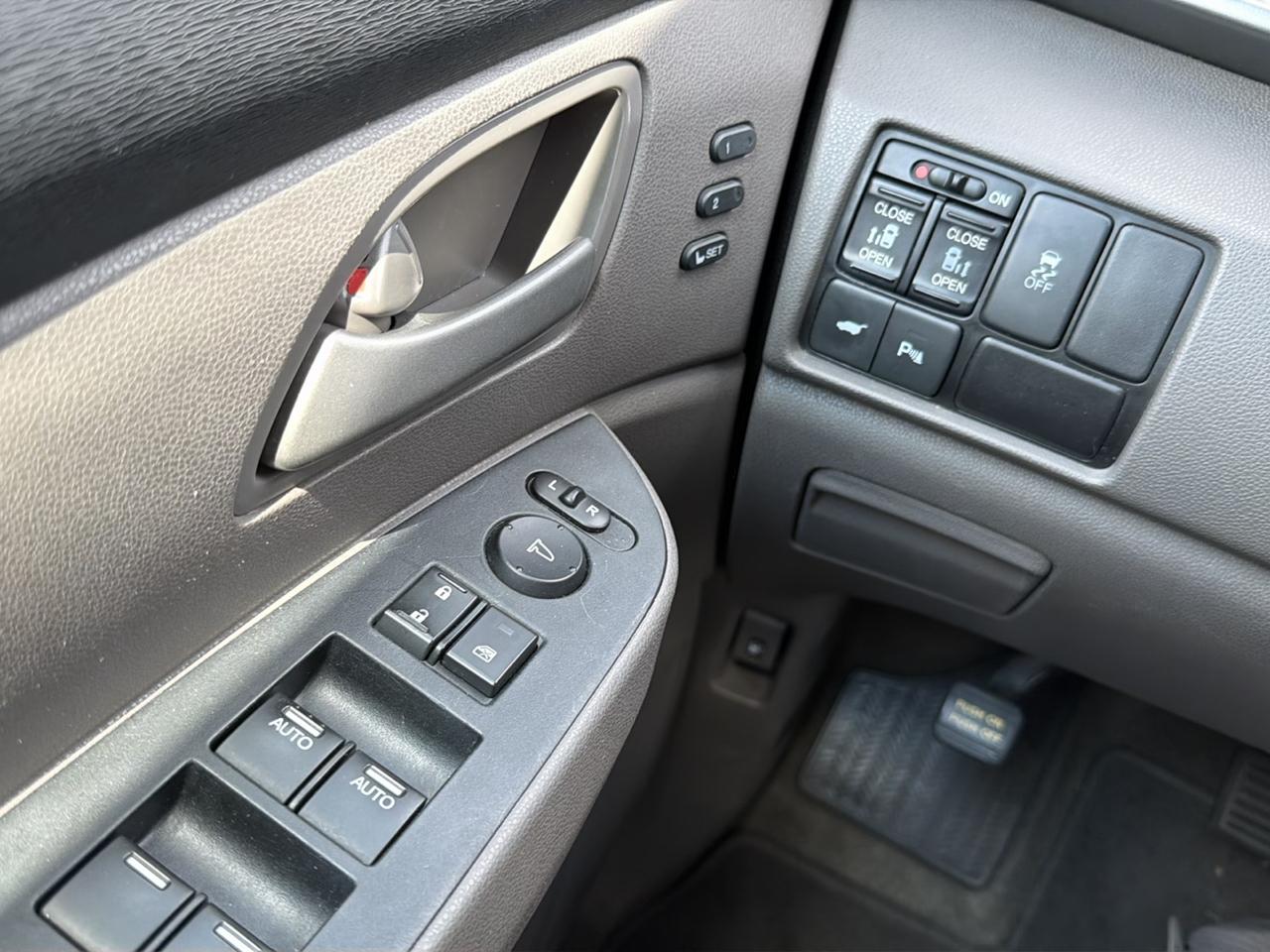 Honda Odyssey Touring 2012