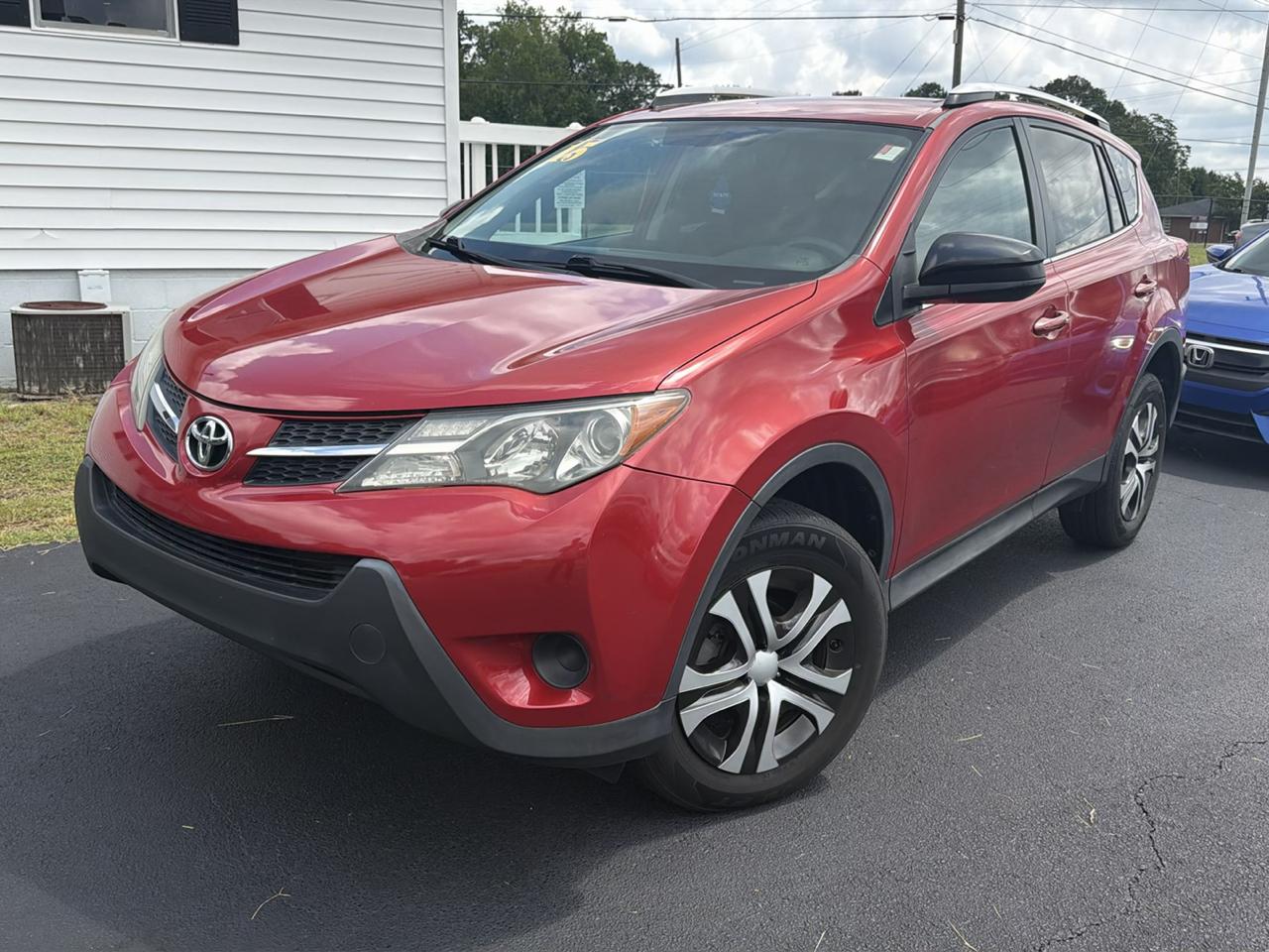 Toyota RAV4 LE FWD 2015
