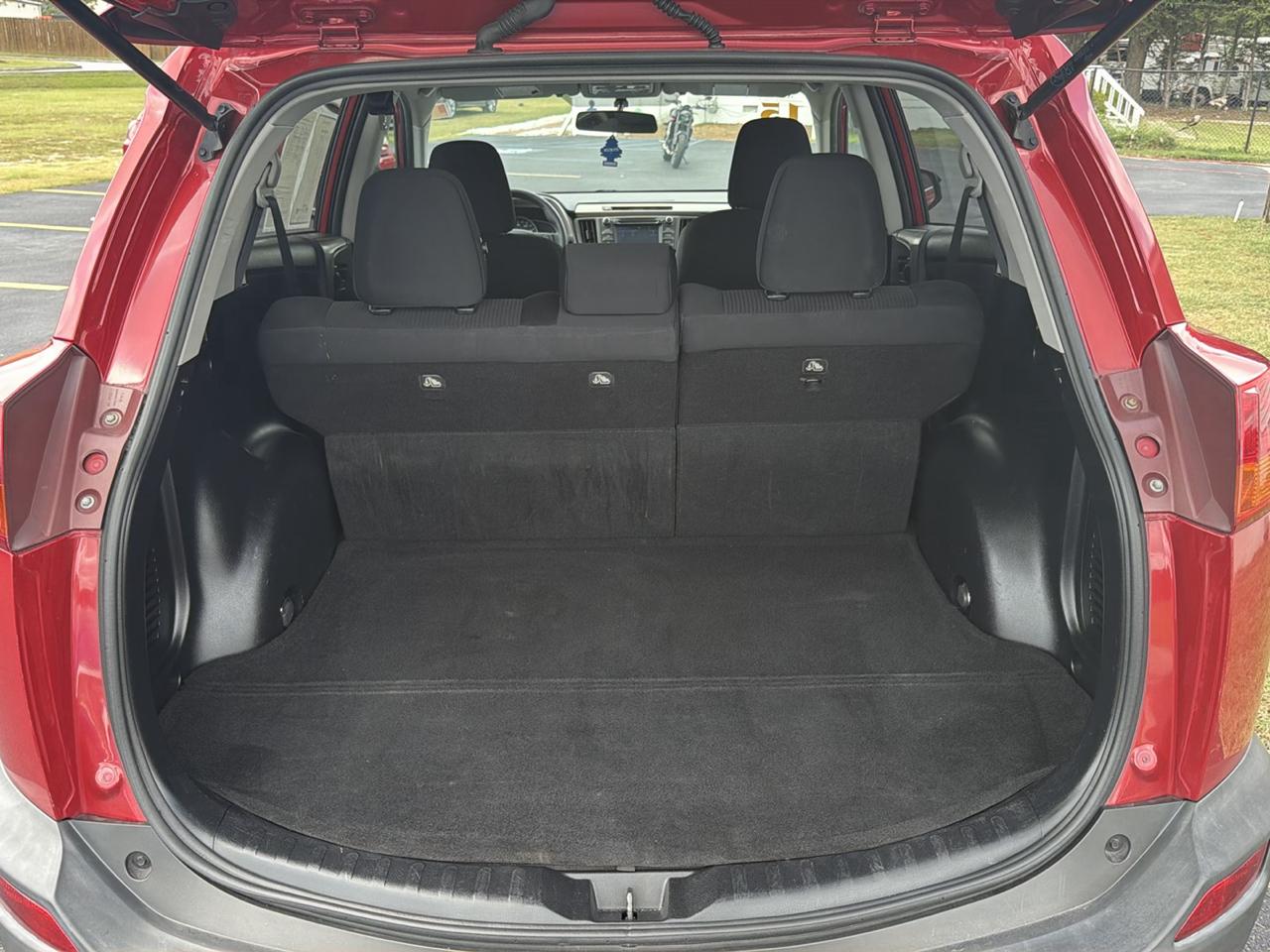 Toyota RAV4 LE FWD 2015