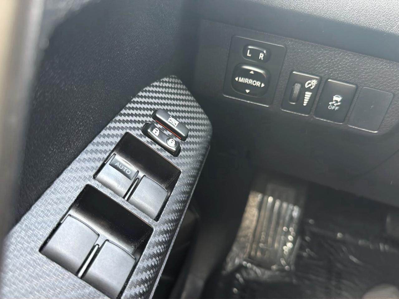 Toyota RAV4 LE FWD 2015