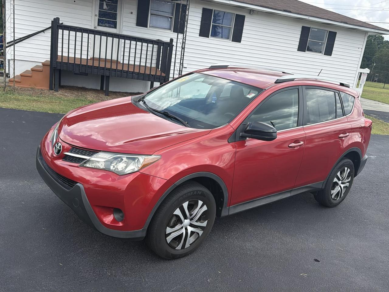 Toyota RAV4 LE FWD 2015