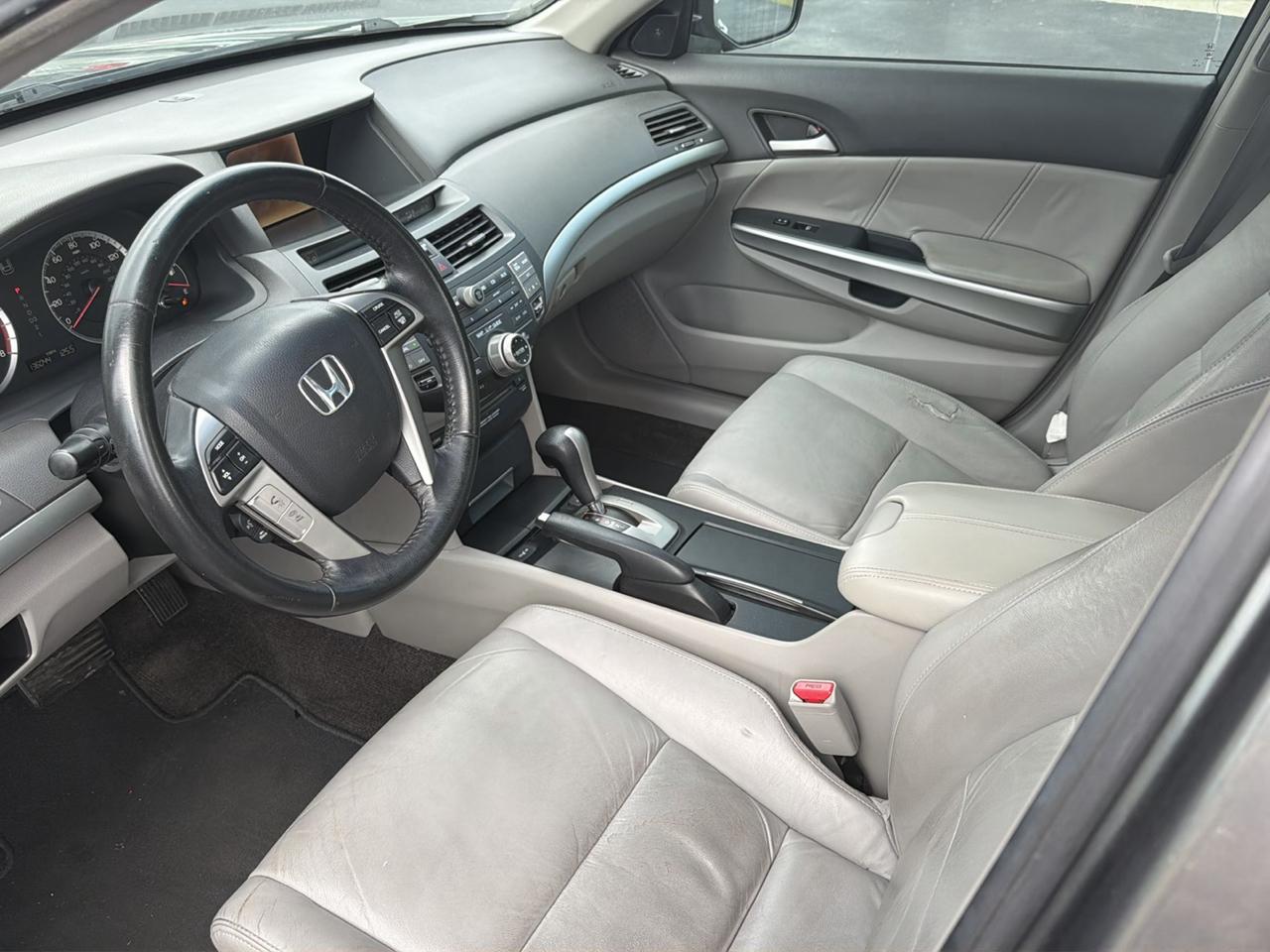 Honda Accord EX-L V-6 Sedan AT 2009