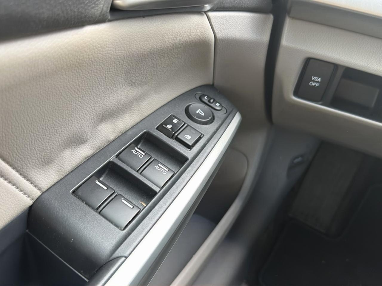 Honda Accord EX-L V-6 Sedan AT 2009