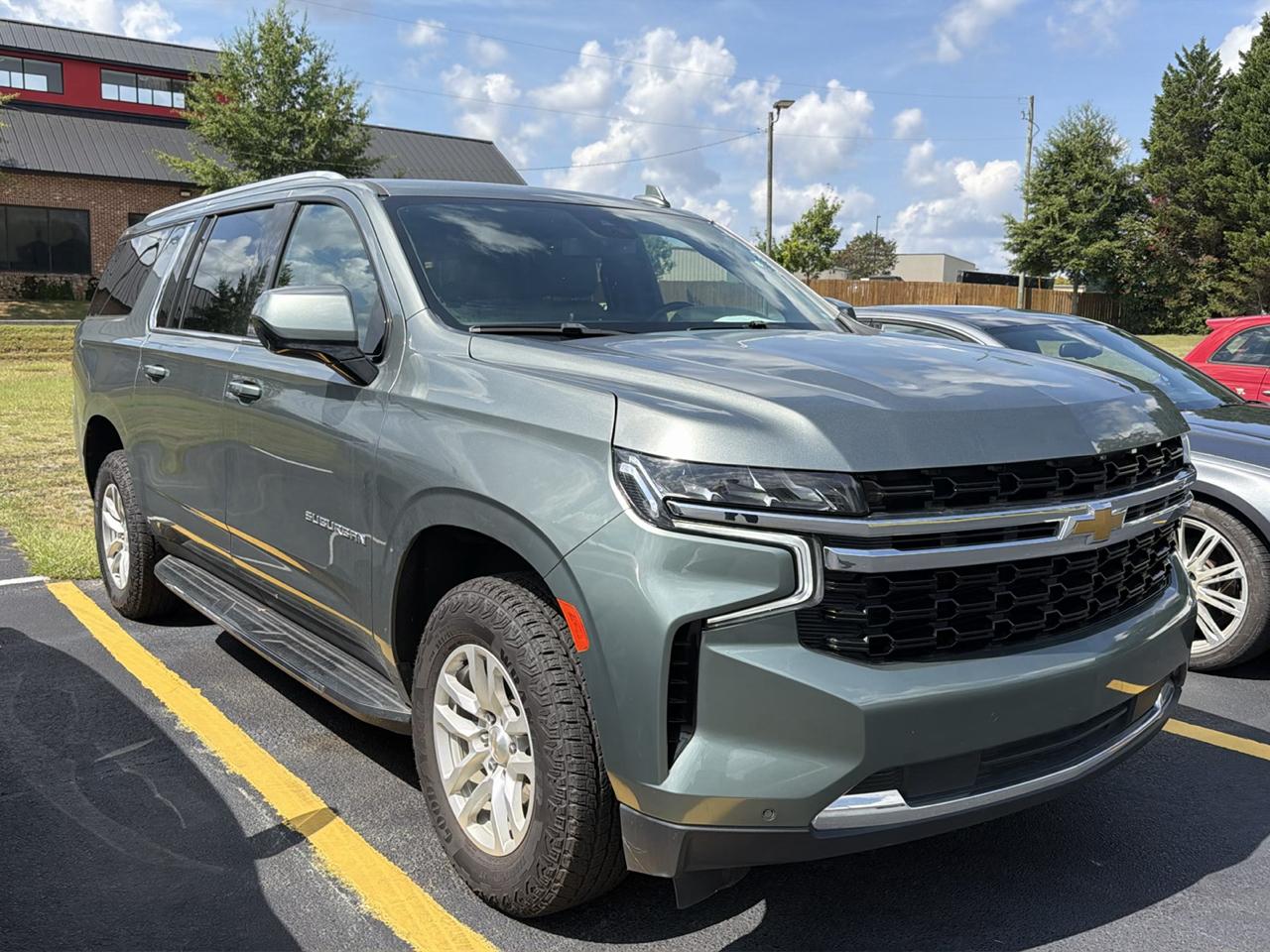 Chevrolet Suburban LT 2WD 2023