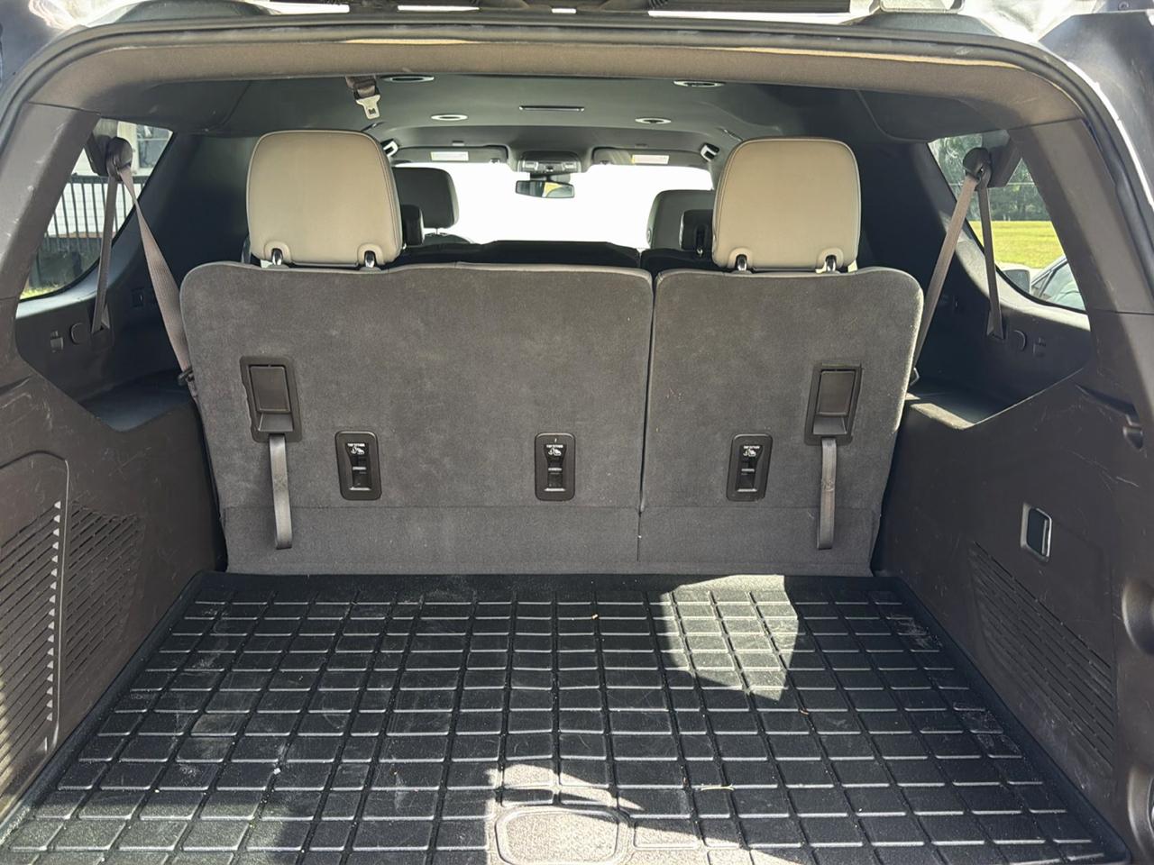 Chevrolet Suburban LT 2WD 2023