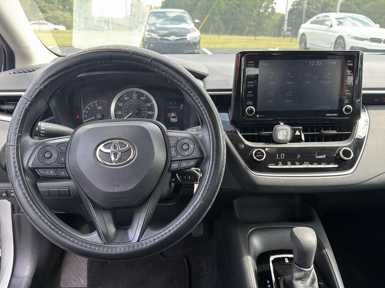 Toyota Corolla LE 2022