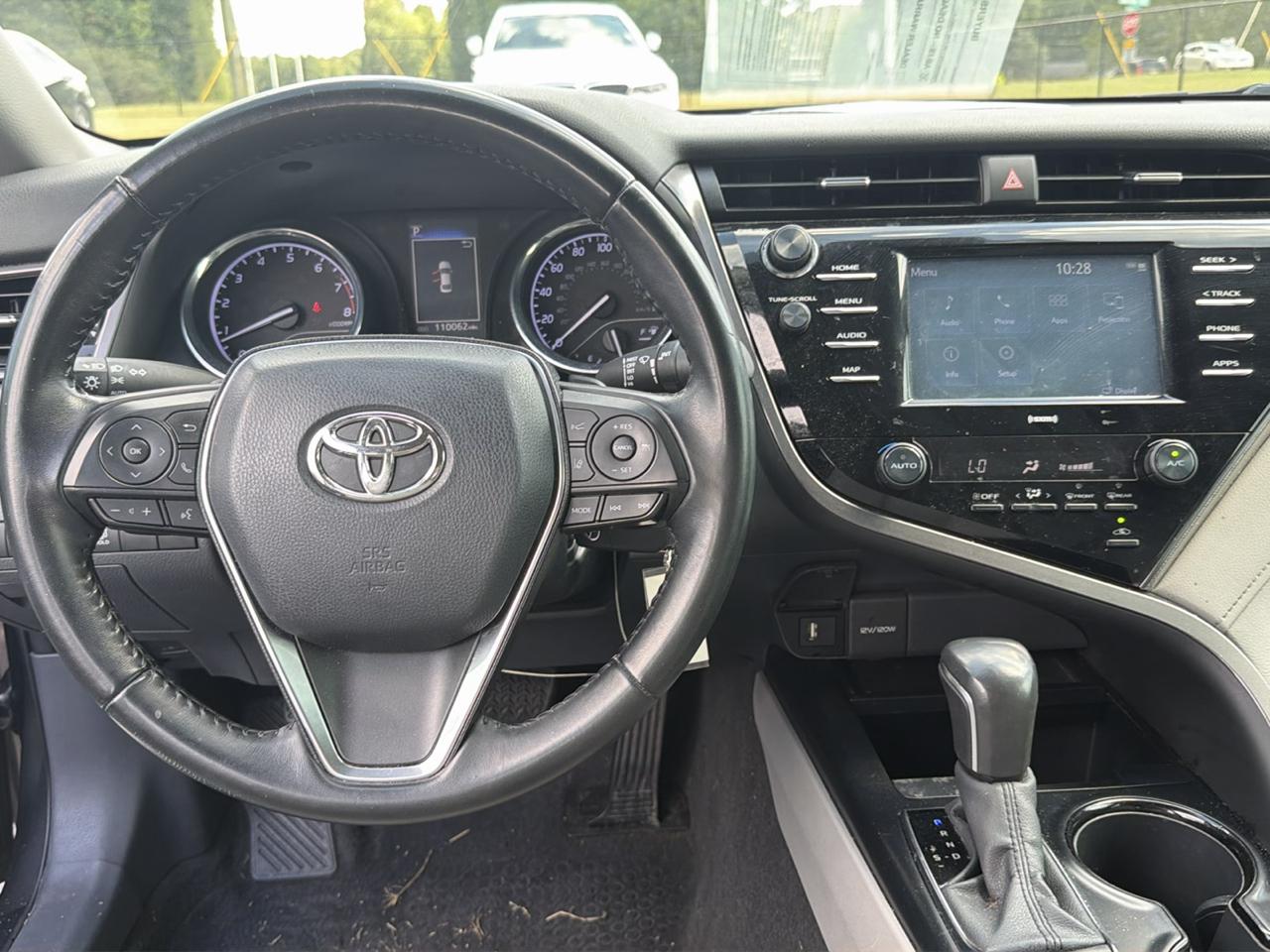 Toyota Camry SE 2020