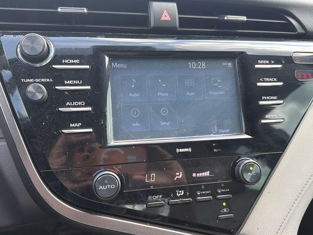 Toyota Camry SE 2020