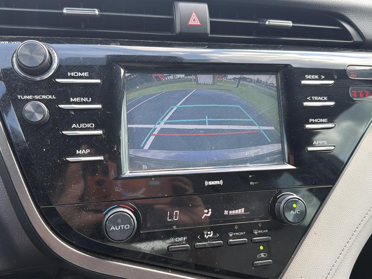 Toyota Camry SE 2020