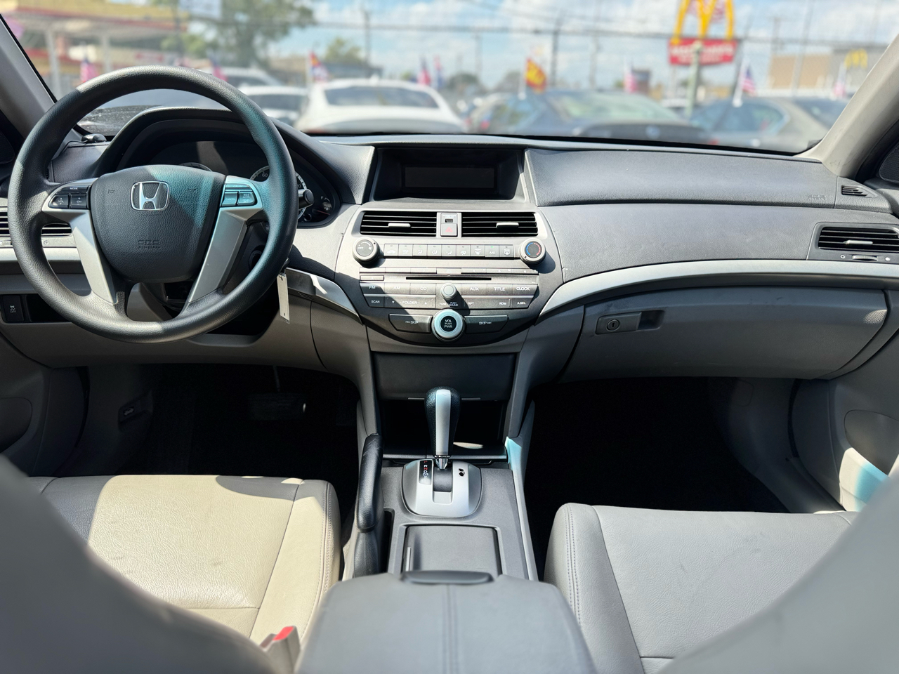 Honda Accord LX-P Sedan AT 2011 Honda Accord LX-P Sedan AT 2011