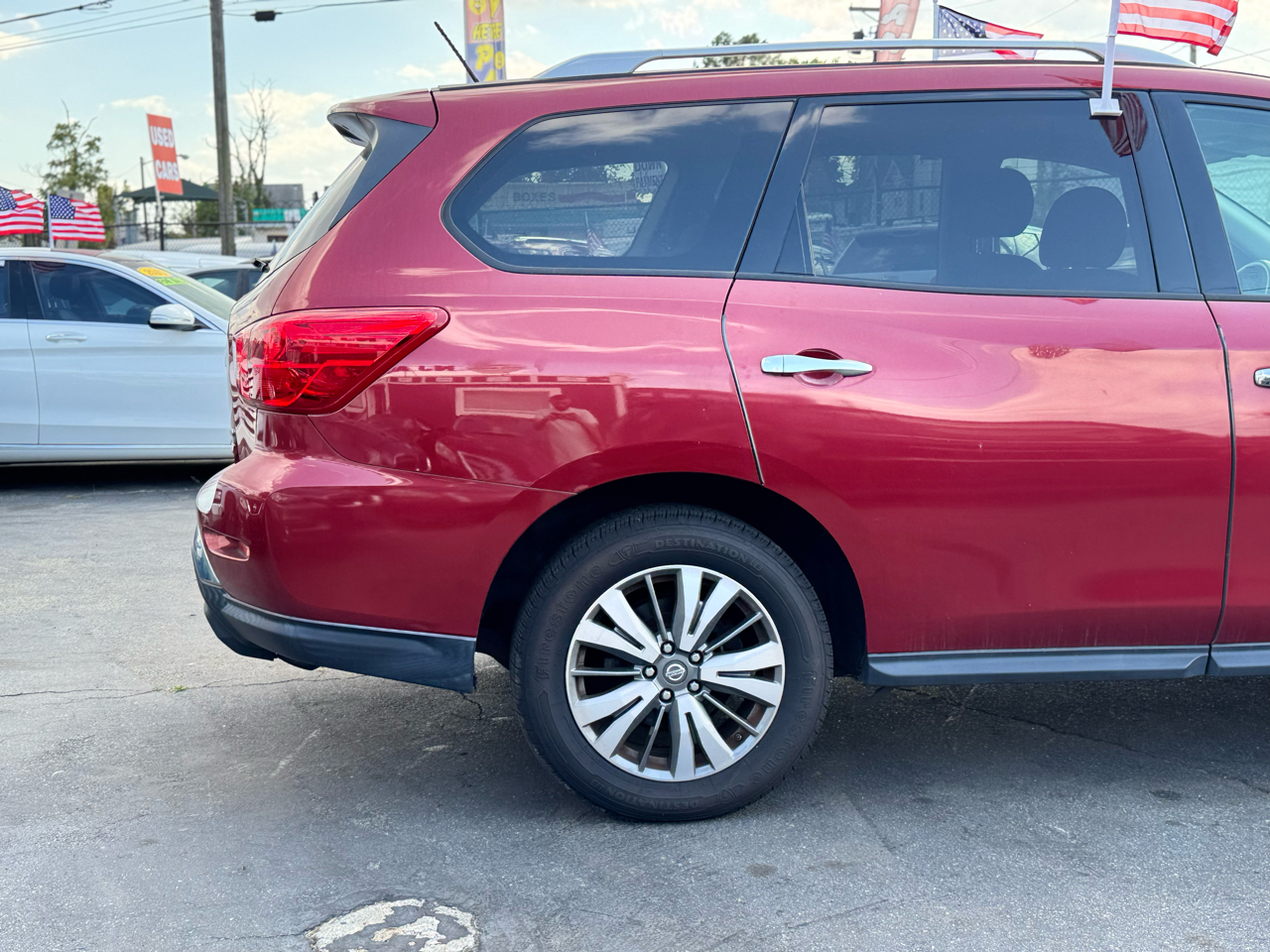 Nissan Pathfinder Platinum 4WD 2017 Nissan Pathfinder Platinum 4WD 2017