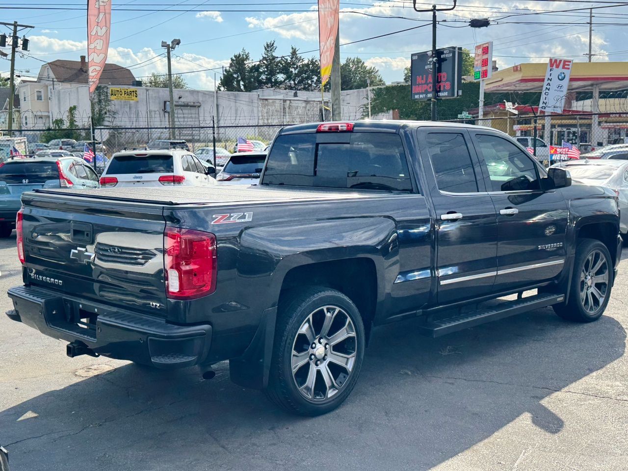 Chevrolet Silverado 1500 LTZ Double Cab Short Box 4WD 2016 Chevrolet Silverado 1500 LTZ Double Cab Short Box 4WD 2016