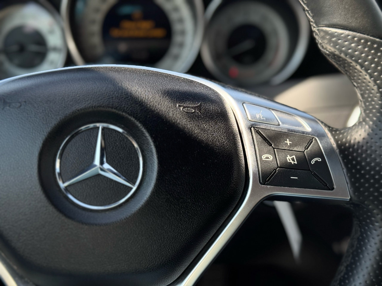 Mercedes-Benz C-Class C300 4MATIC Sport Sedan 2014 Mercedes-Benz C-Class C300 4MATIC Sport Sedan 2014
