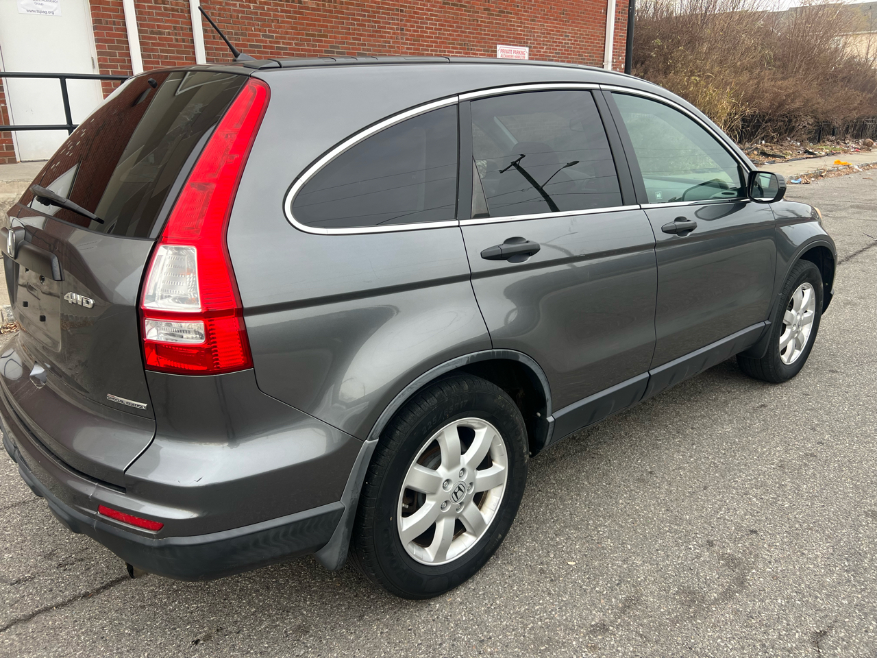 Honda CR-V SE 4WD 5-Speed AT 2011