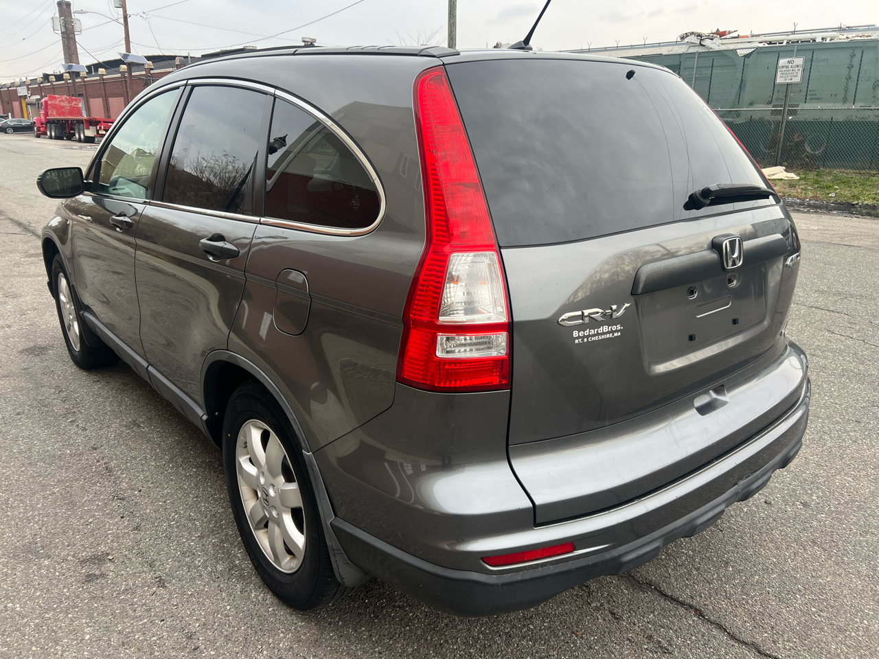 Honda CR-V SE 4WD 5-Speed AT 2011