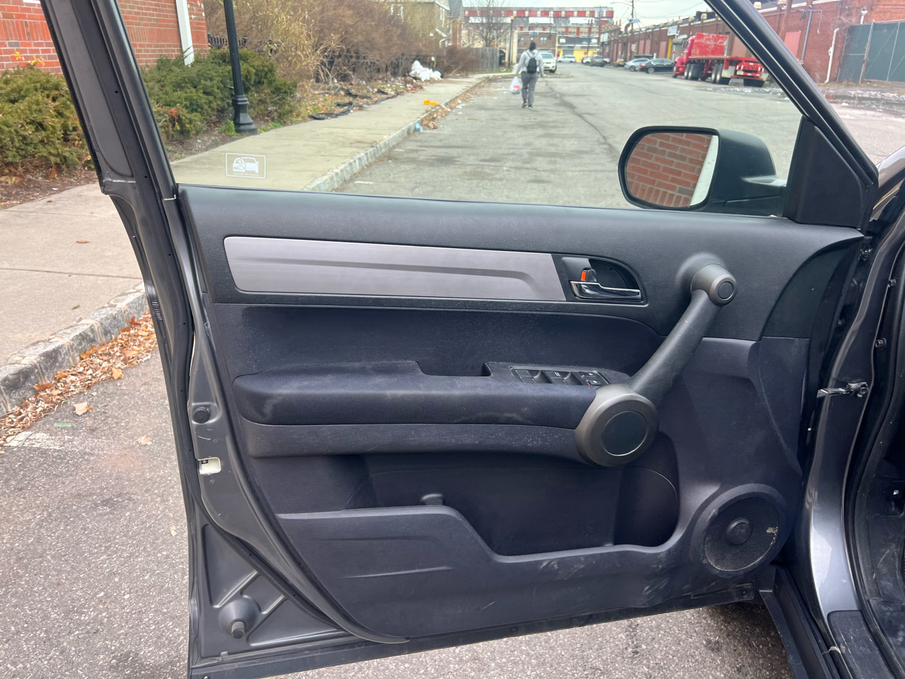 Honda CR-V SE 4WD 5-Speed AT 2011