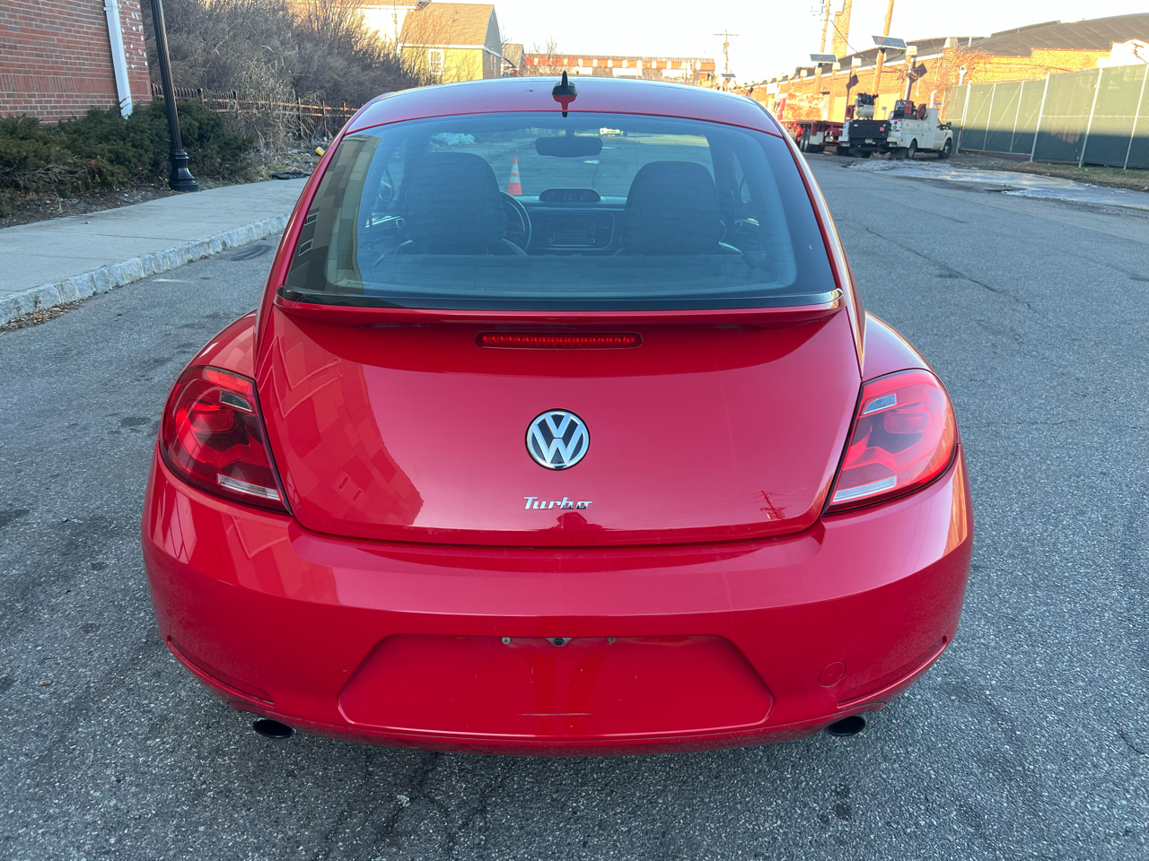 Volkswagen Beetle 2.0T Turbo 2013