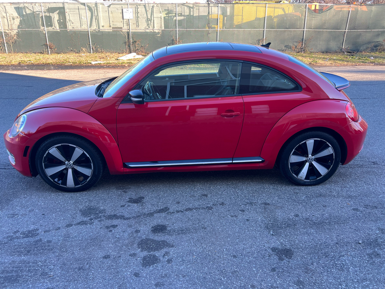 Volkswagen Beetle 2.0T Turbo 2013
