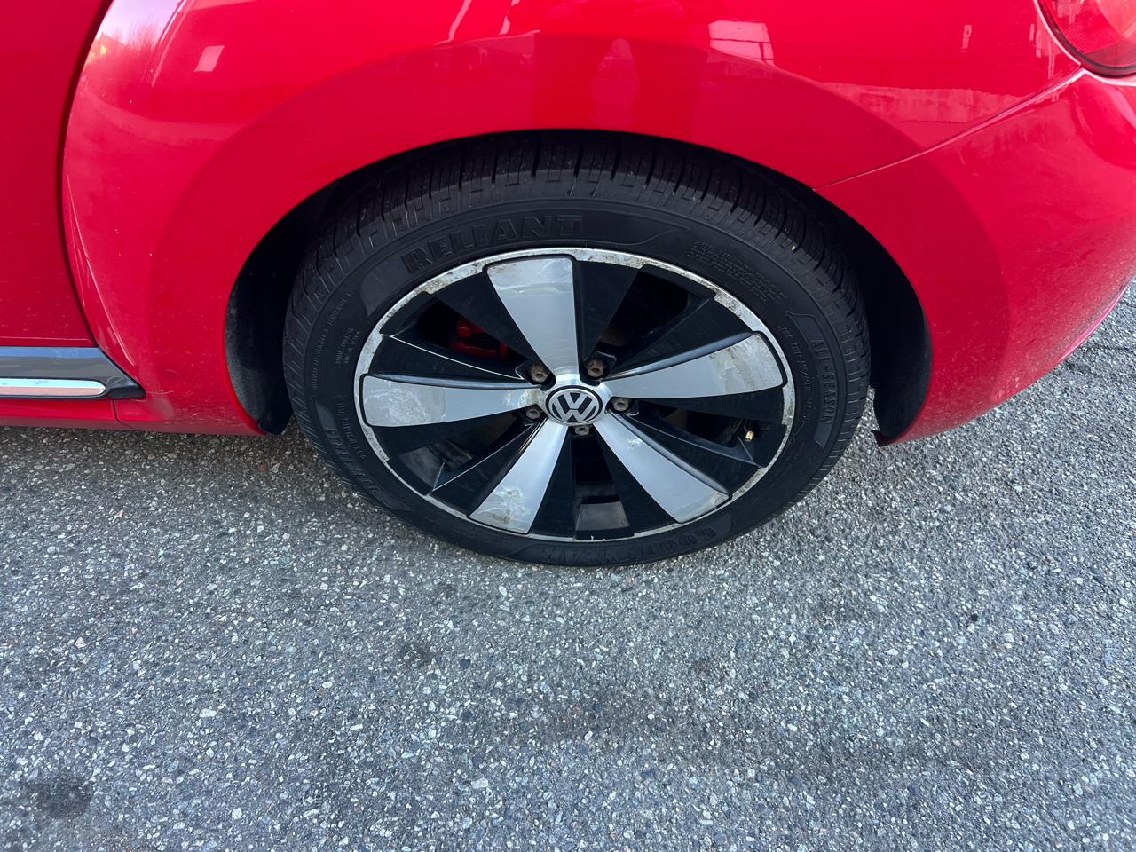 Volkswagen Beetle 2.0T Turbo 2013