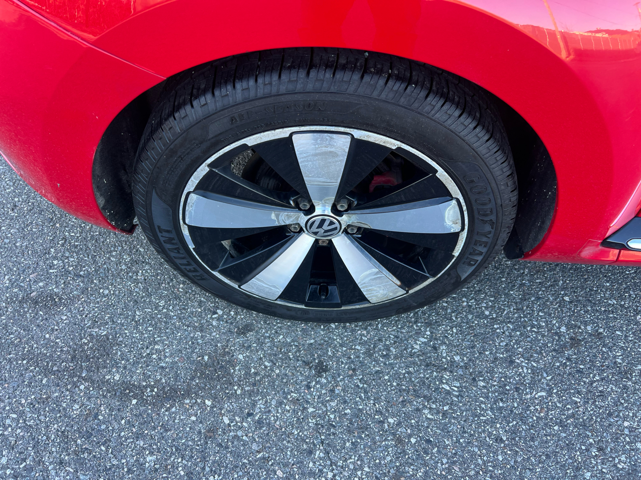 Volkswagen Beetle 2.0T Turbo 2013