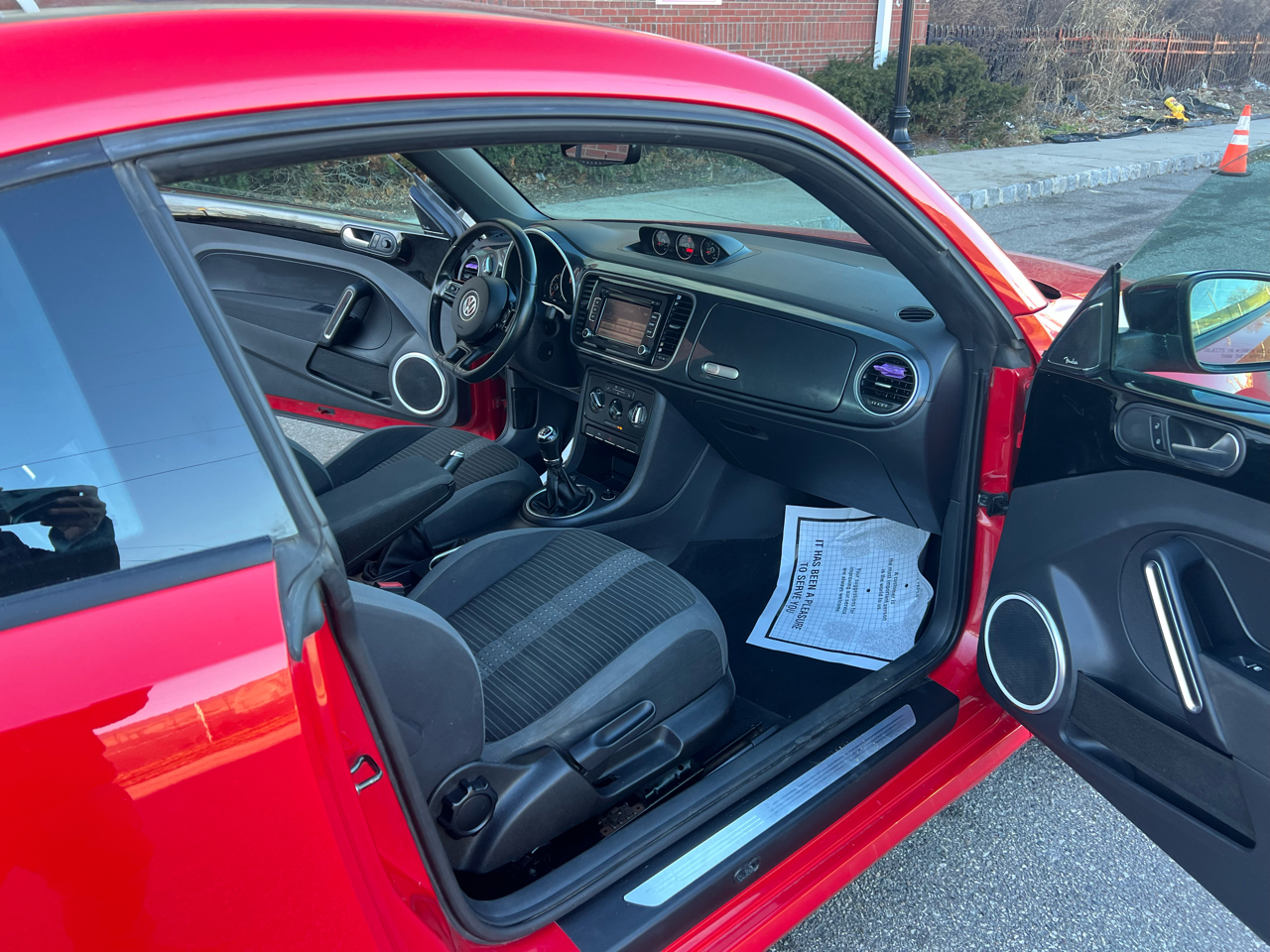 Volkswagen Beetle 2.0T Turbo 2013