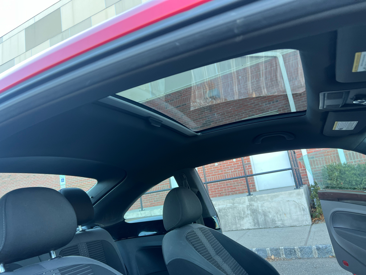 Volkswagen Beetle 2.0T Turbo 2013