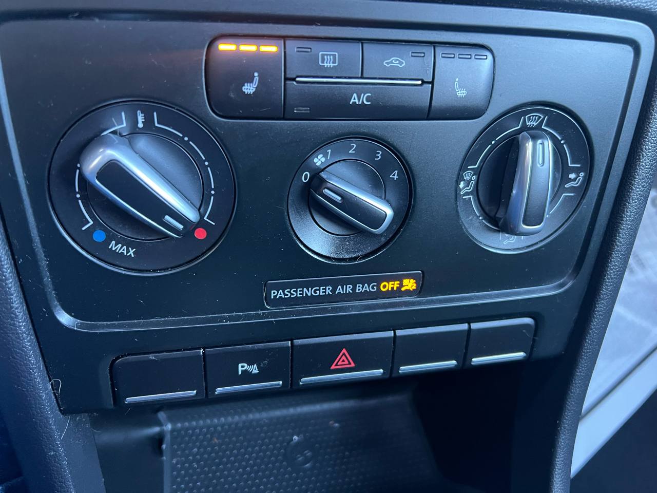 Volkswagen Beetle 2.0T Turbo 2013