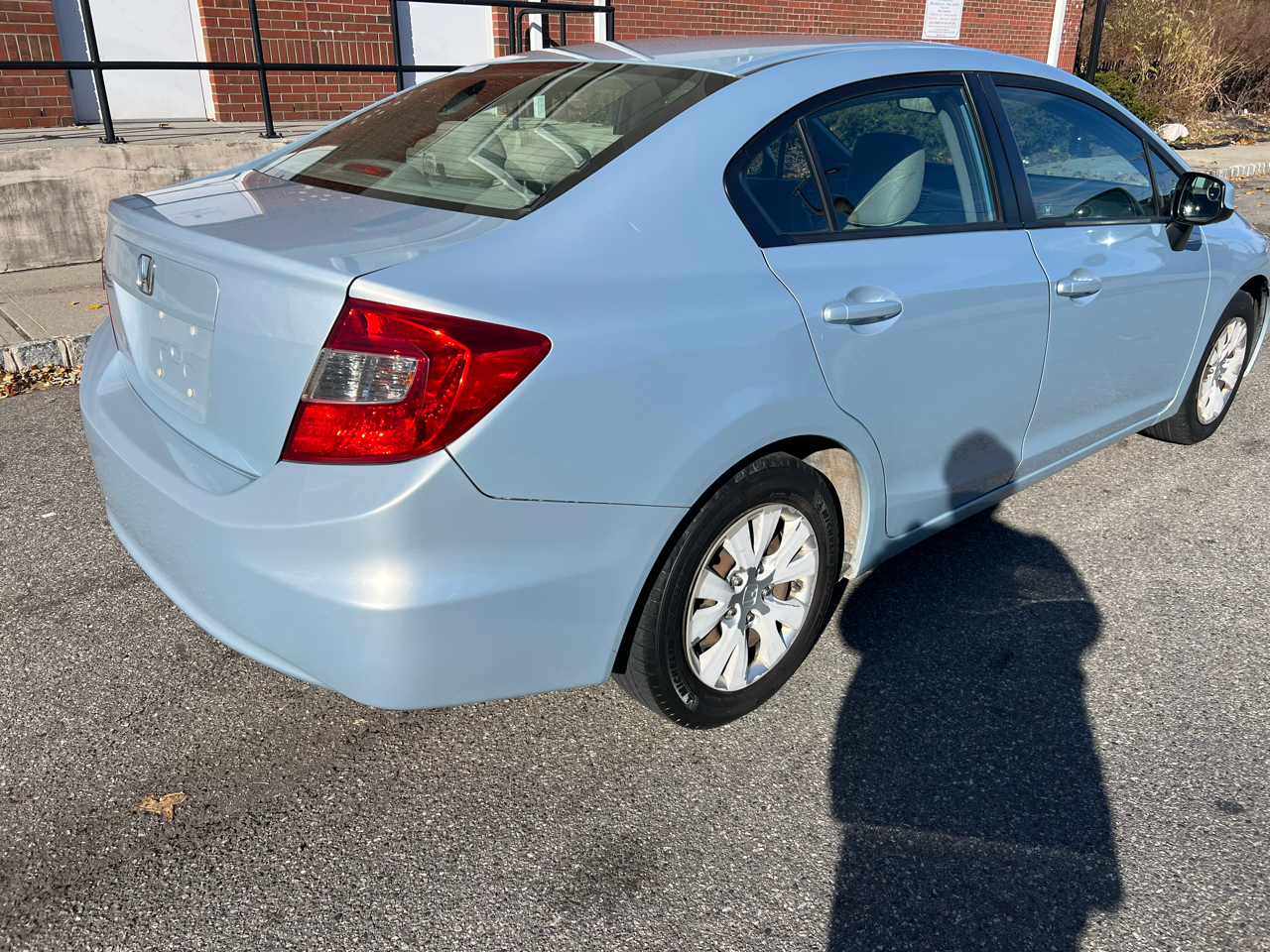 Honda Civic LX Sedan 5-Speed AT 2012