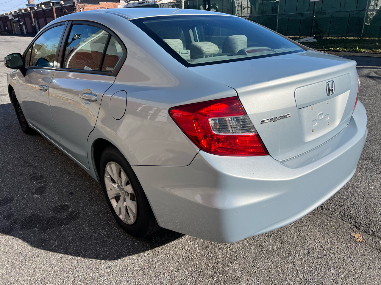 Honda Civic LX Sedan 5-Speed AT 2012