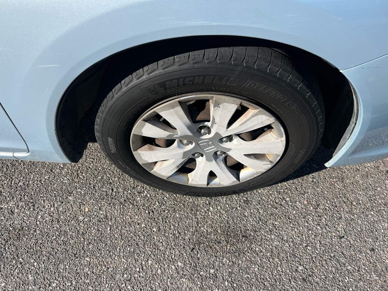 Honda Civic LX Sedan 5-Speed AT 2012